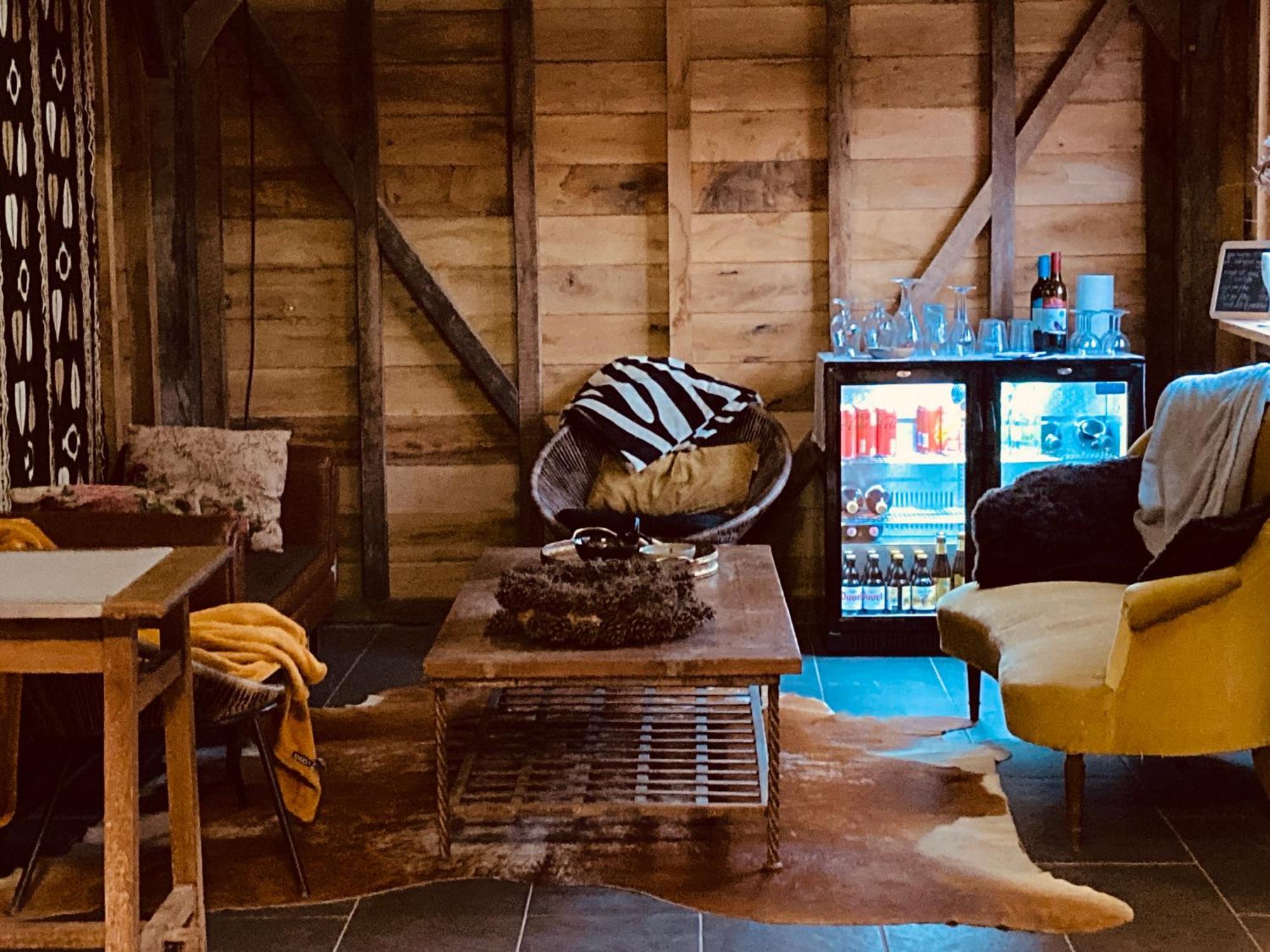 Tree & B Bed & Breakfast Брюж Екстериор снимка